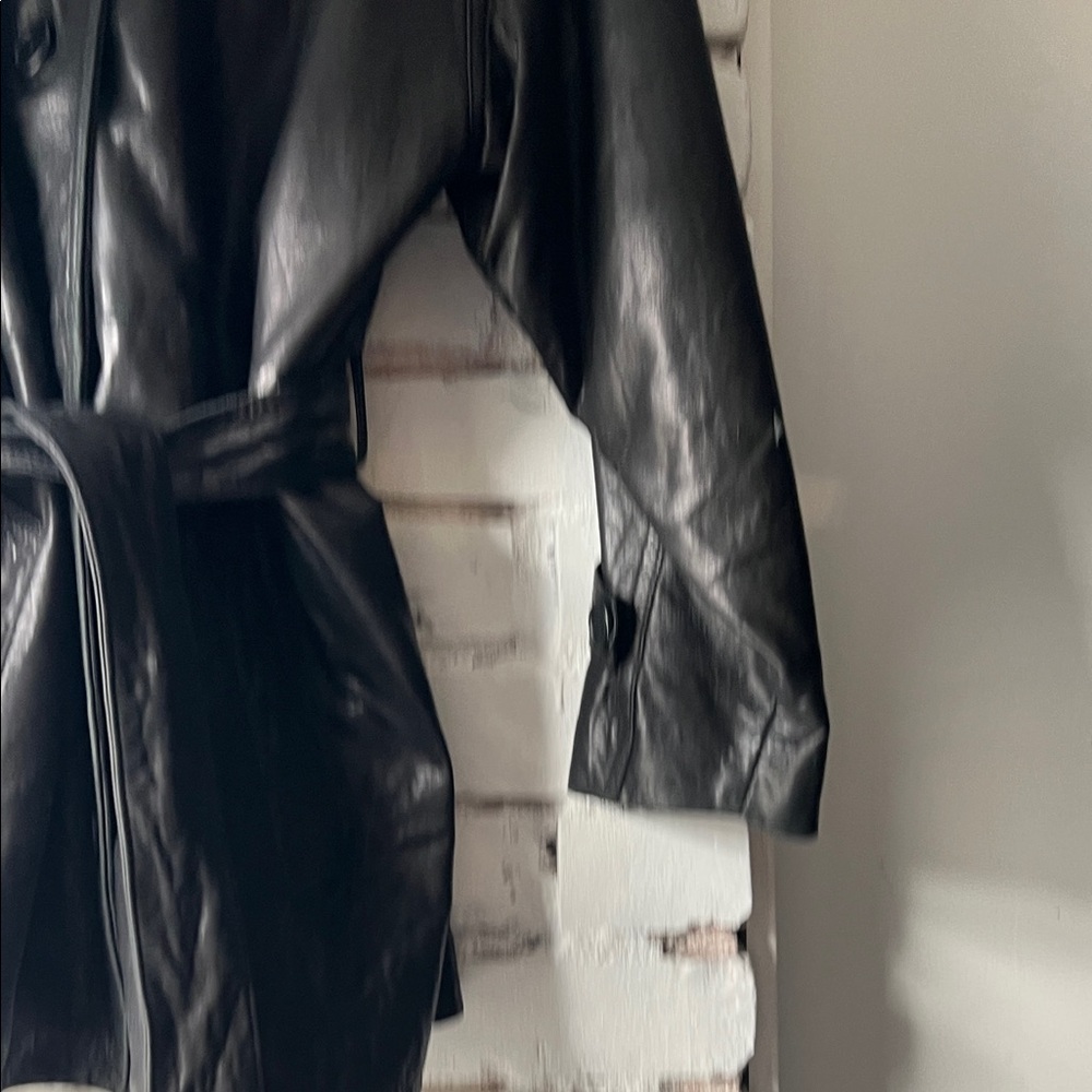 Vintage Black Leather Belted short trench Coat lightweight leather coat - Picture 7 of 16